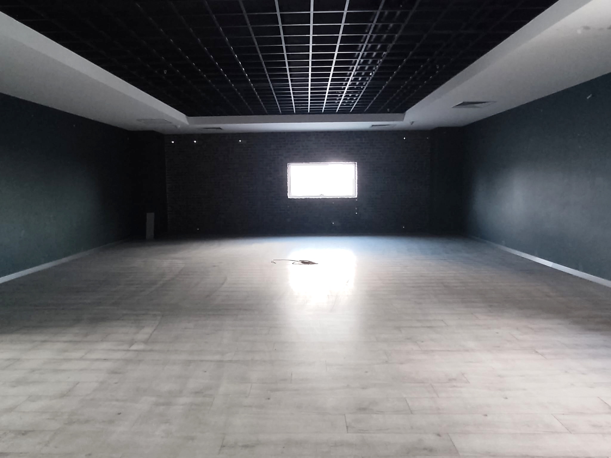 MAHMUTBEY BAŞKULE PLAZADA KİRALIK 318 M2 BOŞ OFİS